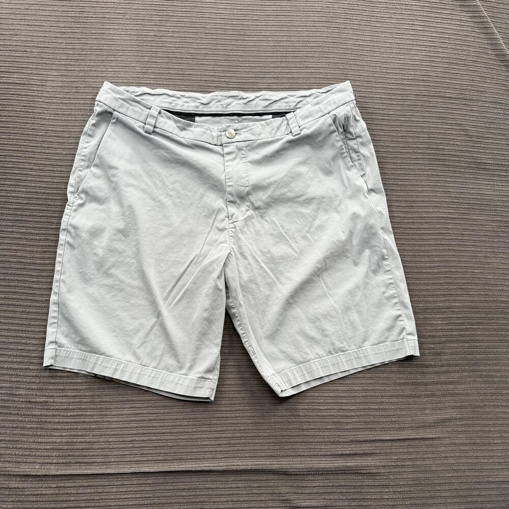 Lululemon Shorts Mens 34 Gray Chino Golf Athletic Lightweight Casual Summer